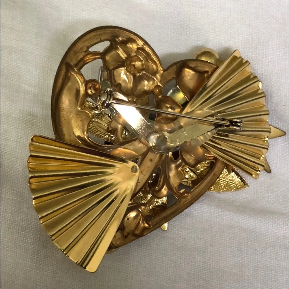 Vintage 80’s Handmade collage brooch HEART